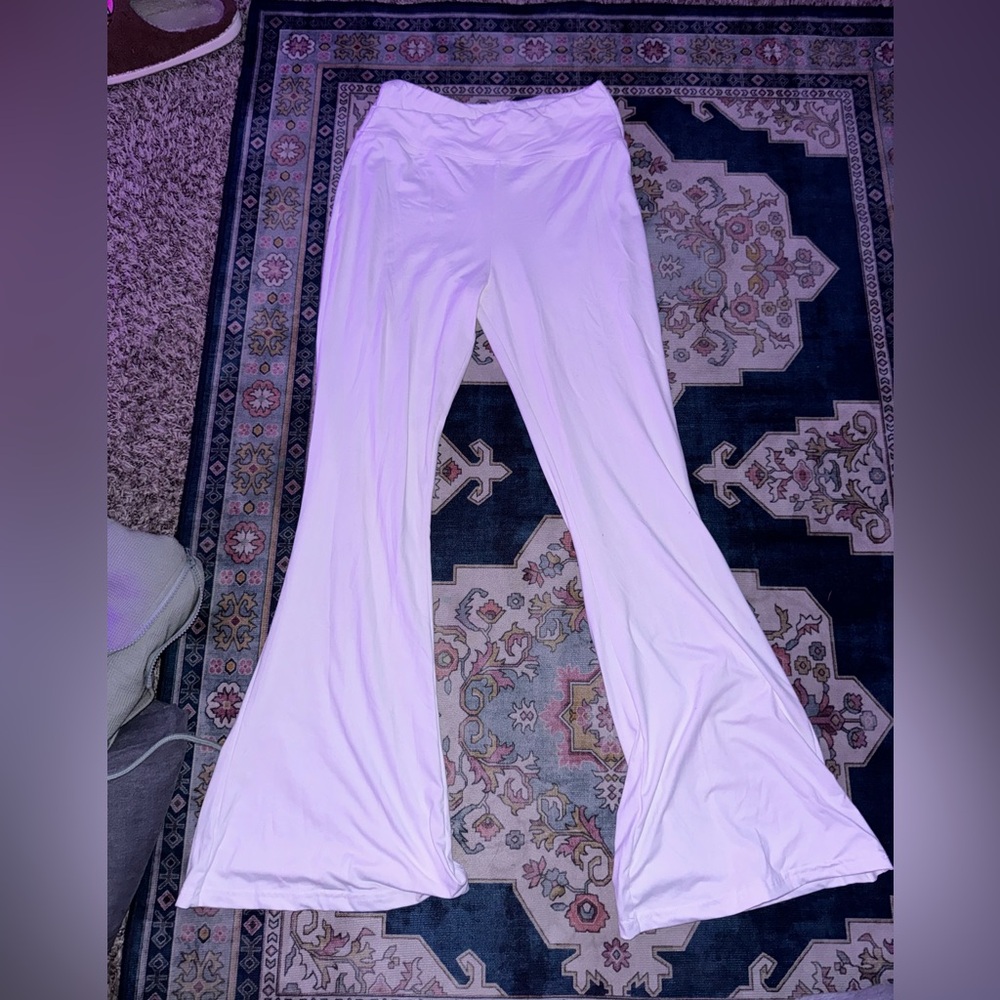 White flare leggings